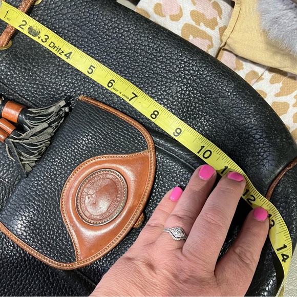 Vintage Dooney & Bourke navy & tan‎ leather AWL sling bag bucket bag - Picture 15 of 17